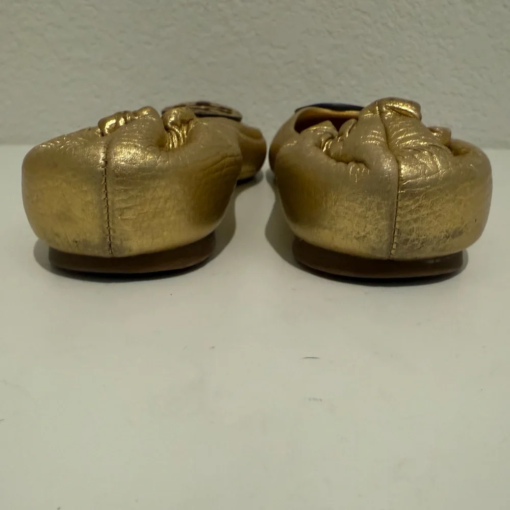 Tory Burch Reva Gold Metallic Ballet Flats Grained Leather Logo Size 7 Y2K